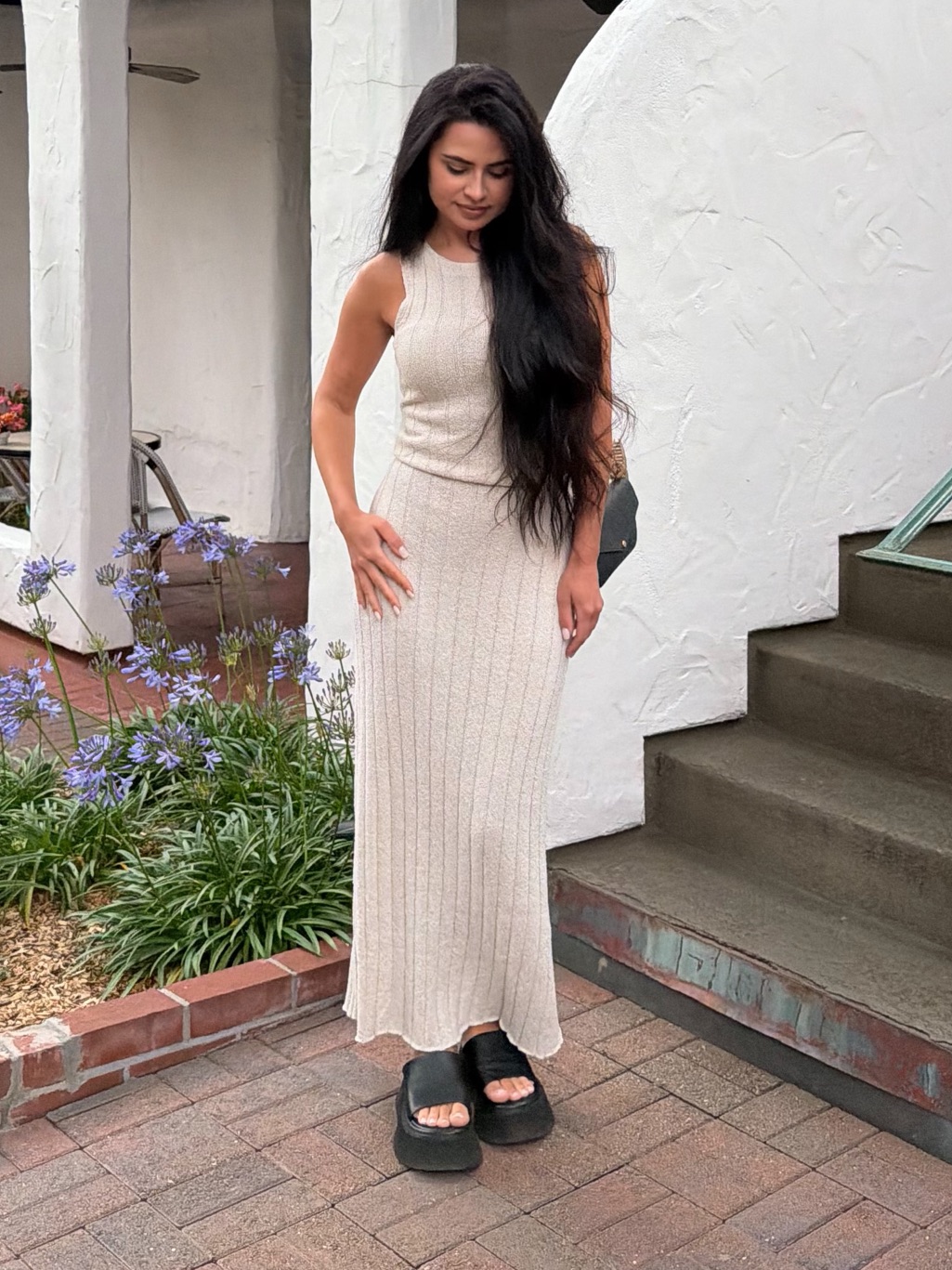 Sleeveless Ribbed Knit Set Of Top And Skirt In Cream